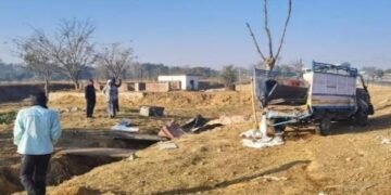 Gumla News: NH-23 पर मौत का तांडव, पिकअप में हाईवा ने मारा जोरदार टक्कर, चार की दर्दनाक मौत