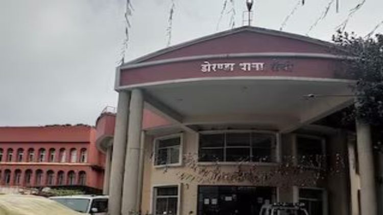 डोरंडा थाना प्रभारी पर गिरी गाज, लाइन हाजिर-अभिनंदन कुमार बने नए SHO 1 डोरंडा थाना प्रभारी पर गिरी गाज, लाइन हाजिर-अभिनंदन कुमार बने नए SHO