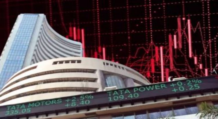 Share Market: म्यूचुअल फंड और डीआईआई बने बाजार का सहारा, वित्त वर्ष 26 में 8.5 लाख करोड़ का निवेश 1 Share Market: म्यूचुअल फंड और डीआईआई बने बाजार का सहारा, वित्त वर्ष 26 में 8.5 लाख करोड़ का निवेश