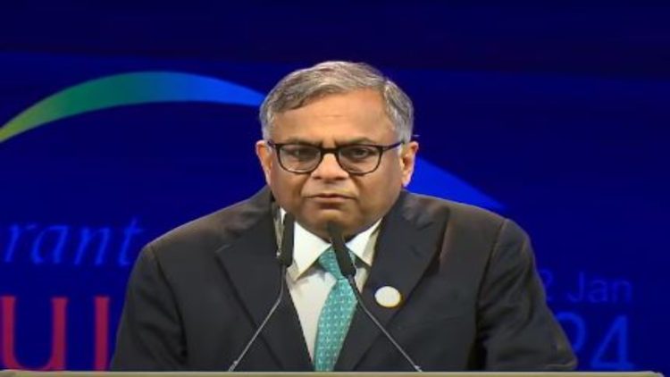 टाटा संस के चेयरमैन एन. चंद्रशेखरन ने अपने पद से दिया इस्तीफा, नोएल टाटा से मतभेद! 1 टाटा संस के चेयरमैन एन. चंद्रशेखरन ने अपने पद से दिया इस्तीफा,