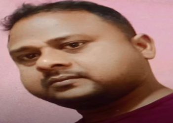 कोडरमा में तेज रफ्तार बाइक पेड़ से टकराई, साले की मौत बहनोई गंभीर