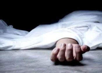 कोडरमा के सतगावां में खेत से महिला का शव मिलने से हड़कंप 11 कोडरमा के सतगावां में खेत से महिला का शव मिलने से हड़कंप