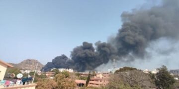 Breaking News: बरियातू में अचानक भड़की आग से मची हड़कंप