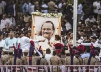 Ajit Pawar Funeral: अंतिम सफर पर 'दादा'-बेटों ने दी मुखाग्नि, अमित शाह समेत कई बड़े नेता रहे मौजूद