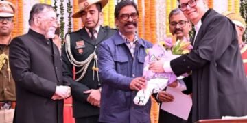 Jharkhand News: सीएम हेमंत सोरेन ने झारखंड हाईकोर्ट के मुख्य न्यायाधीश को दी बधाई