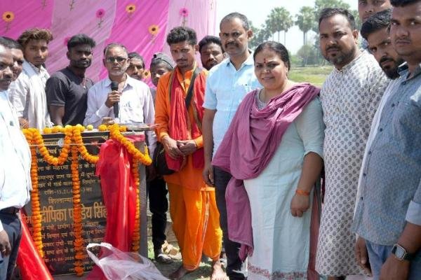 Jharkhand News: मनरेगा को कमजोर करने की साजिश के खिलाफ आर-पार की जंग, मंत्री दीपिका पांडेय का बड़ा बयान