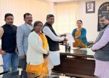 Jharkhand Politics: ‘बैलेट पेपर’ के दौर में ‘बूथ कैप्चरिंग’ का डर, भाजपा पहुंची चुनाव आयोग के द्वार