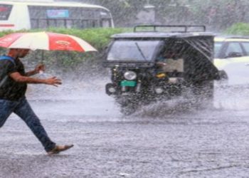 Jharkhand Weather Alert: झारखंड के इन जिलों में भारी बारिश का अलर्ट, सात जिलों में वज्रपात का खतरा