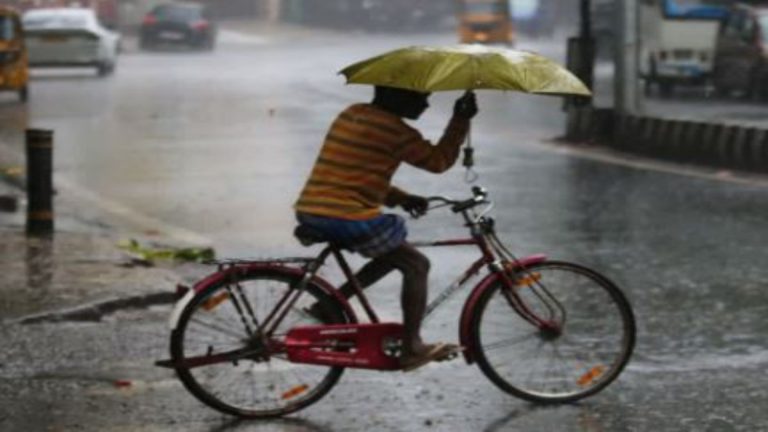 Jharkhand Weather Today: रांची समेत इन जिलों में बारिश की आशंका, तेज हवा-वज्रपात के आसार