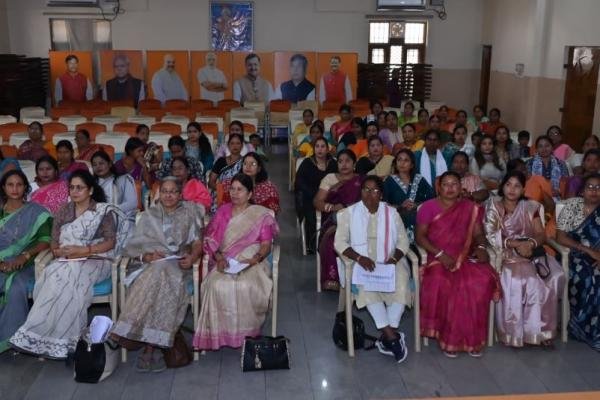 Jharkhand News: बीजेपी कार्यालय में पीएम मोदी के संबोधन ने भरा आत्मविश्वास, आरती कुजूर बोलीं-स्वर्णाक्षरों में लिखा जाएगा इतिहास