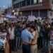 झारखंड पुलिस की वर्दी में इश्क़ का ऐसा खुमार! ‘रंगीन तस्वीरों’ ने मचाया बवाल