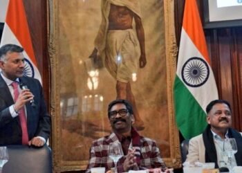 Jharkhand News: हेमंत सोरेन का ‘लंदन विजन’: शिक्षा और खेल के क्षेत्र में झारखंड और ब्रिटेन मिलकर करेंगे काम