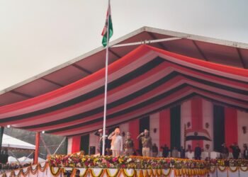 Ranchi News: आज गणतंत्र दिवस पर राज्यपाल संतोष गंगवार ने मोरहाबादी में किया झाँडोत्तोलन