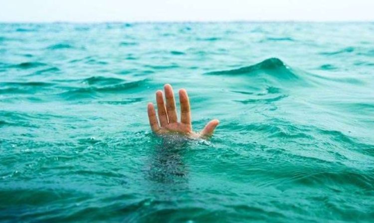 Ranchi Smart City के जलाशय में डूबने से व्यक्ति की मौत, जांच में जुटी पुलिस 1 Man drowns in Ranchi Smart City water body; police investigating.