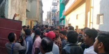 Big Breaking : डोरंडा में दिनदहाड़े हत्या, सनकी पति ने पत्नी को गोली मार उतारा मौत के घाट