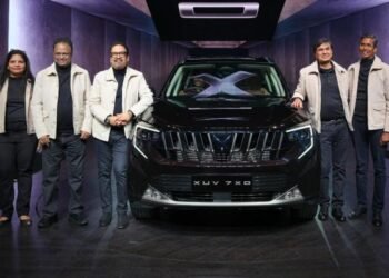 टाटा सफारी की नींद उड़ाने आई नई Mahindra XUV 7XO, फीचर्स देखकर रह जाएंगे दंग