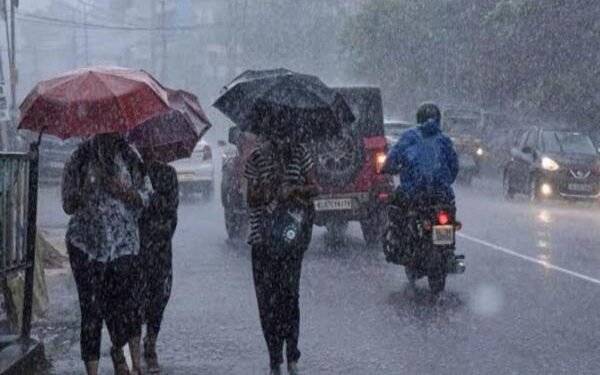 झारखंड के कई जिलों में बारिश का अलर्ट, सिमडेगा और पाकुड़ रेड जोन में