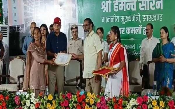 CM Hemant Soren laid the foundation of tribal hostel