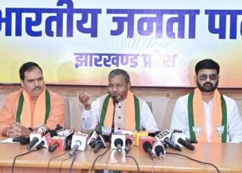 Is Modi's Ayushman Yojana failing in Jharkhand? Babulal Marandi exposed the truth