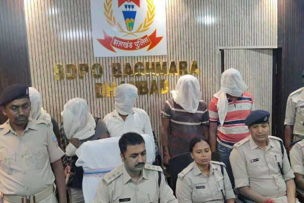 Joint action of ATS Ranchi and Kolkata STF in Mahuda, illegal mini gun factory exposed