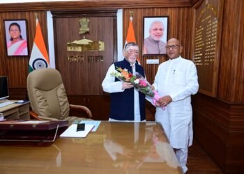 राज्यपाल से मिले विधायक सरयू राय, औद्योगिक नगर समिति को लेकर उठाए अहम सवाल