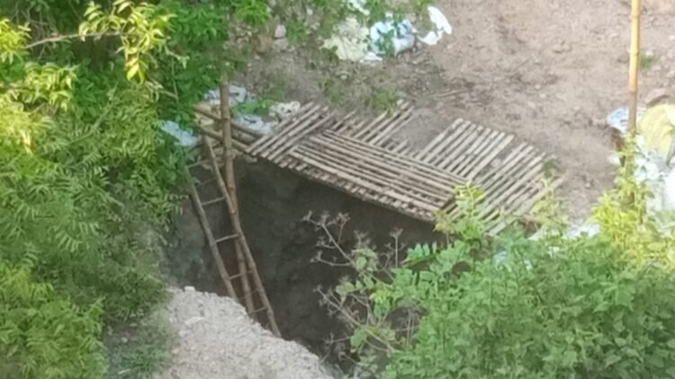 Illegal coal mining continues openly, several injured in Palasia mine collapse