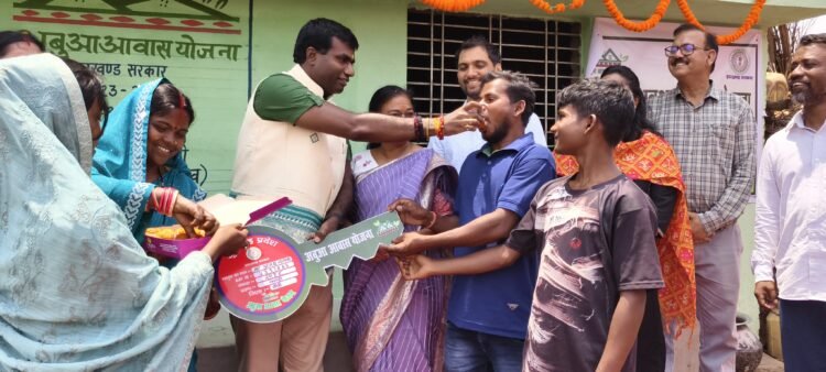 “अबुआ आवास योजना” से 3533 लाभुकों ने किया गृह प्रवेश, सपना हुआ साकार