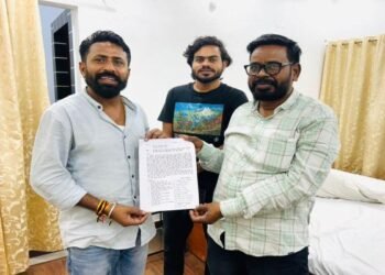 मुख्यमंत्री के नाम सिंदरी विधायक को ज्ञापन सौंपा