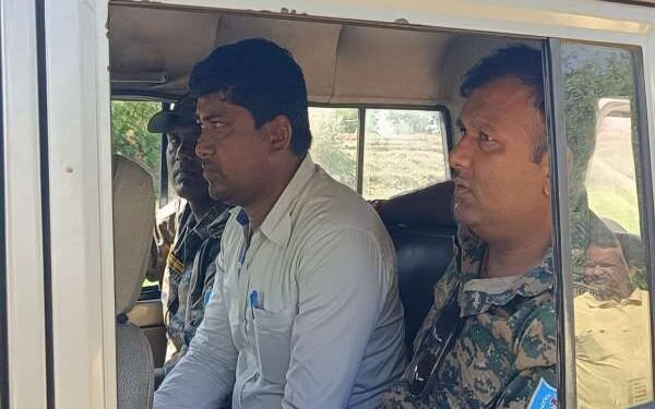 Employment officer arrested for 5 thousand rupees, ACB's action causes commotion