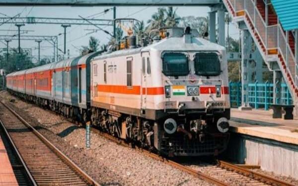 छठ पर रेल यात्रियों के लिए खुशखबरी: रांची होकर चलेंगी दो नई स्पेशल ट्रेनें, देखिए समय