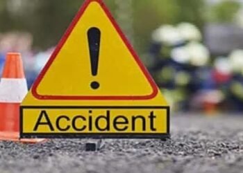 Horrific accident on Ranchi-Dumka main road: 14 injured in collision between two tempos, two in critical condition