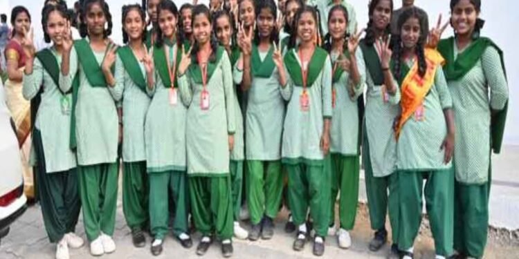 Excellent performance of students of excellent schools of Jharkhand, scored up to 96 percent marks