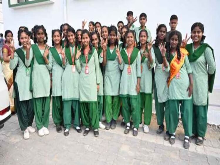 Excellent performance of students of excellent schools of Jharkhand, scored up to 96 percent marks