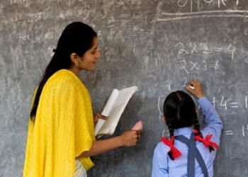 Big fraud exposed in teacher recruitment in Buxar, 11 appointments on the same certificate, FIR ordered