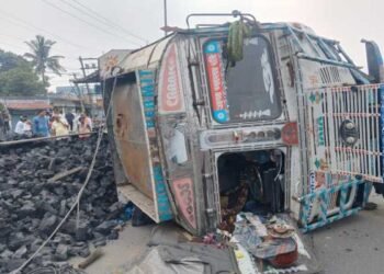 Maithon: Truck crushes bike rider in road accident, condition critical