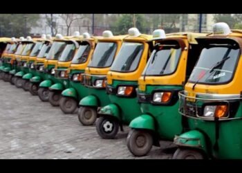 ऑटो-टोटो चालकों की मुश्किलें बढ़ीं!