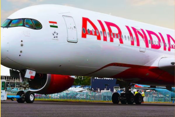 san franscisco to delhi flight had to do emergency landing to due to some fault