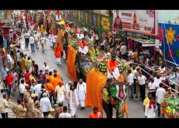 अहमदाबाद में 148वीं जगन्नाथ रथयात्रा में कई हाथी हुए बेकाबू, भीड़ में मची भगदड़