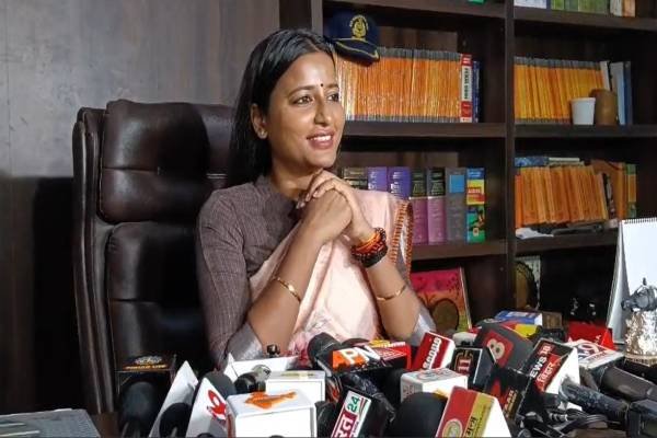 पूर्व विधायक अम्बा प्रसाद ने डीवीसी और केंद्र सरकार पर साधा निशाना