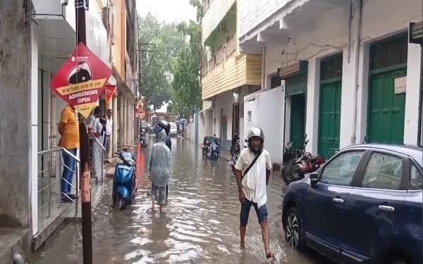 रांची में जलजमाव से बिगड़ी व्यवस्था