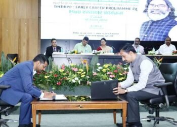 In the presence of Chief Minister Hemant Soren, MoU was signed between HCL and Education Department for the "Tech Bee" program