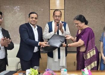 A major agreement was reached in Jharkhand regarding clean and safe energy, MOU was signed with Swaniti Initiatives