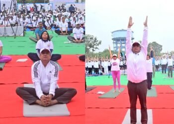 A grand yoga program was organized at Birsa Munda Fun Park on International Yoga Day, Health Minister Dr. Irfan Ansari participated