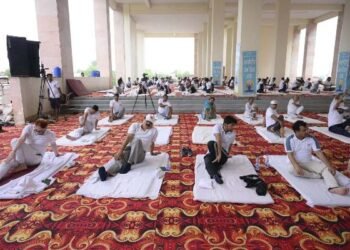 A wonderful confluence of yoga in Medininagar Palamu on the 11th International Yoga Day, the message of “One Earth, One Health”