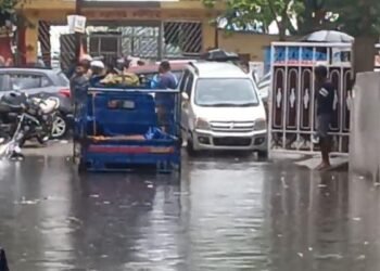 City becomes a pond, administration becomes a spectator? See the condition of Ranchi