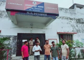 In Jamtara, Rs 97 thousand were looted from a CSP operator in broad daylight, bike riding miscreants carried out the robbery at gunpoint