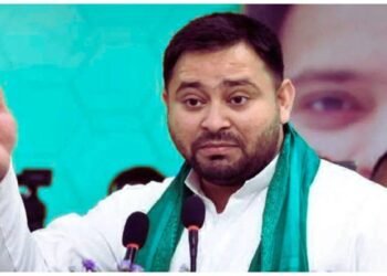 Road accident of Tejashwi Yadav's convoy: Three security personnel injured in truck collision, Leader of Opposition safe