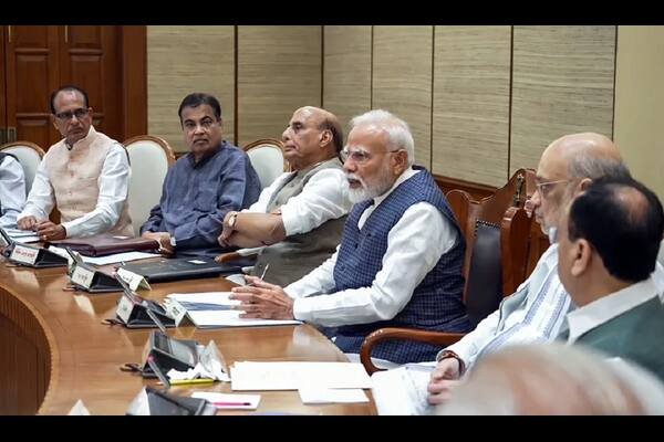 झारखंड को 5940 करोड़! पुणे को मेट्रो, आगरा को आलू केंद्र – मोदी कैबिनेट का बड़ा एलान