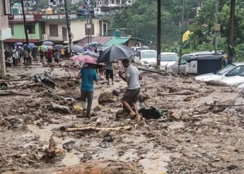 देश में बारिश का कहर! राजस्थान, MP, हिमाचल में रेड अलर्ट– कई जिलों में स्कूल बंद