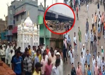 झारखंड में मुहर्रम जुलूस के दौरान क्या हुआ ऐसा कि पुलिस को संभाला मोर्चा...!